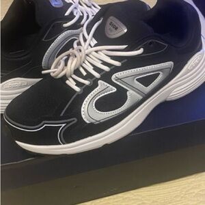 B30 Dior Men’s Black & Silver Lace-Up Sneakers